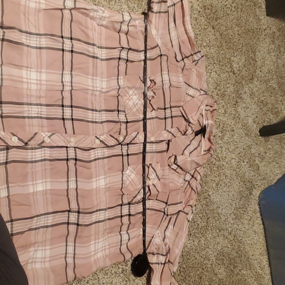 PINK PLAID BUTTON FRONT SLIM FIT SHIRT - Picture 3 of 4